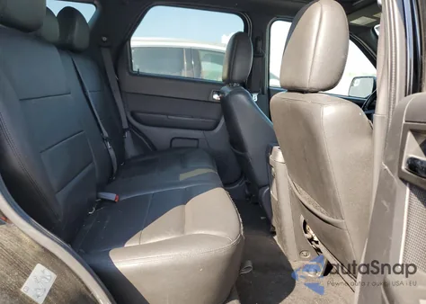2010 Ford Escape Xlt z USA, uszkodzony, nr VIN 1FMCU9DG3AKD36675